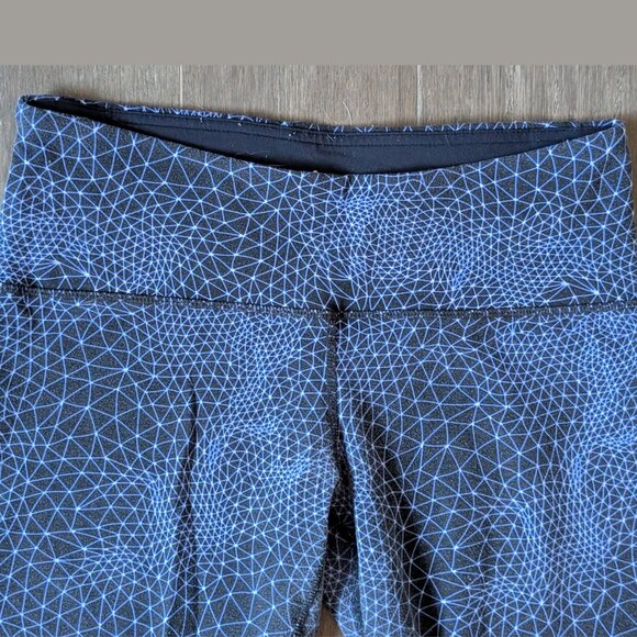 Tuff Athletics Cropped Leggings, Blue Burst Pattern, Sz S - Picture 5 of 11